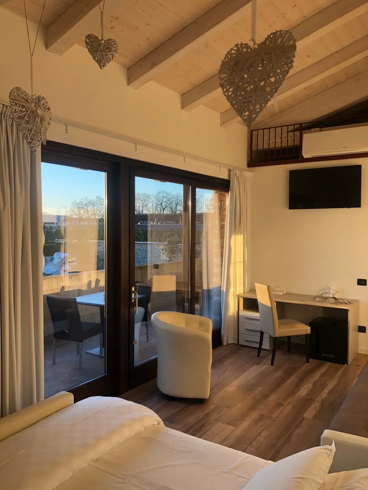 Camera del bed & breakfast — foto 2 di 8